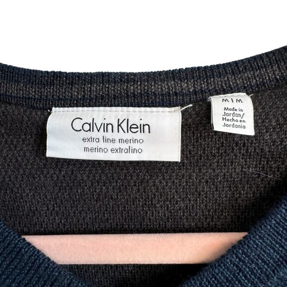 Men’s Calvin Klein Extra Fine Merino Wool V Neck Sweater - Picture 2 of 4